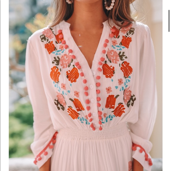 Embroidered Maxi Dress- perfect Positano dress😍 - Picture 4 of 6